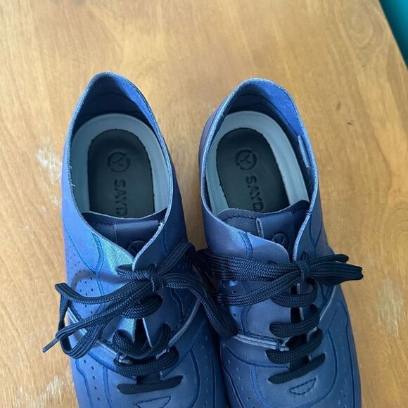 Saydo Women’s Navy Perforated Leather Lace up Monochromatic Dress Sneaker - Picture 3 of 9